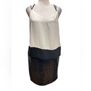 Laundry by Shelli Segal beautiful sequined dress size 6